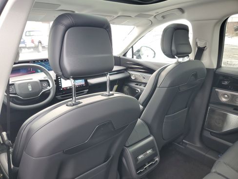 New 2026 Lincoln Nautilus Reserve image 29