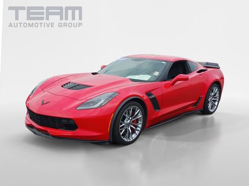 Used 2015 Chevrolet Corvette Z06 w/ 2LZ Preferred Equipment Group RWD image 3