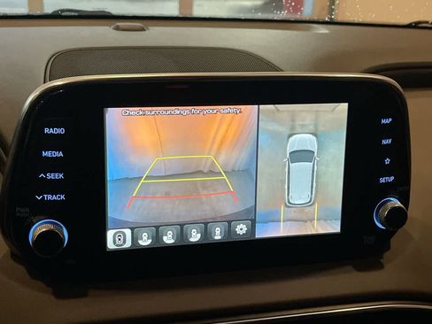 Used 2020 Hyundai Santa Fe Limited image 17