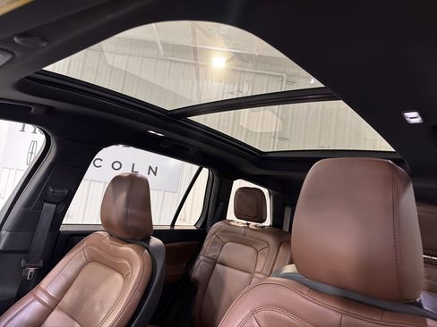 Used 2022 Lincoln Aviator Reserve w/ Elements Package Plus RWD image 18