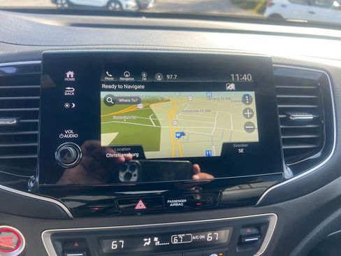 Used 2022 Honda Pilot TrailSport image 19