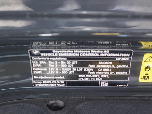 Used 2024 BMW X5 xDrive50e w/ M Sport Package AWD/4WD image 36