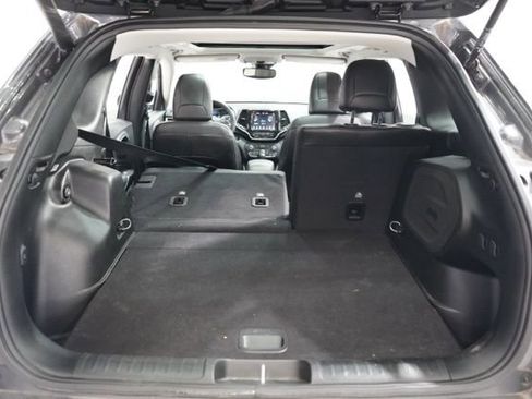 Used 2022 Jeep Cherokee Limited image 34