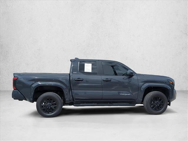 Certified 2024 Toyota Tacoma SR5 AWD/4WD image 4