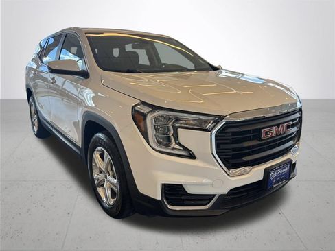 Used 2024 GMC Terrain SLE AWD/4WD image 5