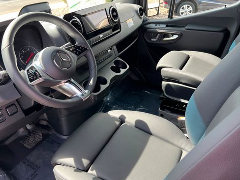 New 2026 Mercedes-Benz Sprinter 2500 image 15