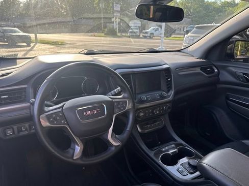 Used 2023 GMC Acadia AT4 w/ Technology Package AWD/4WD image 9