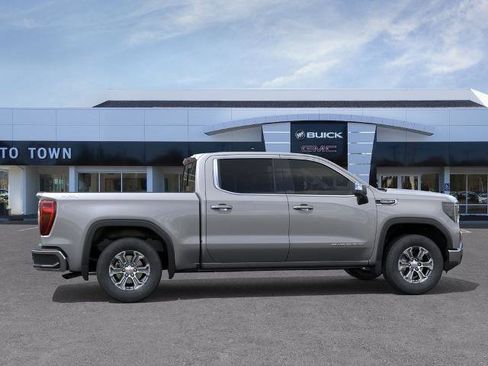 New 2026 GMC Sierra 1500 SLE image 5