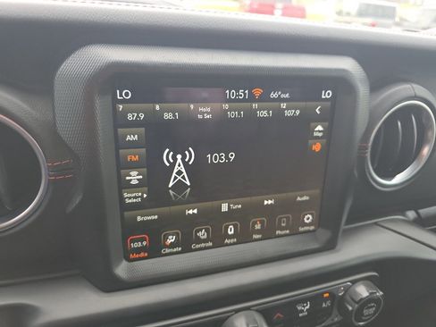 Used 2023 Jeep Gladiator Rubicon image 27