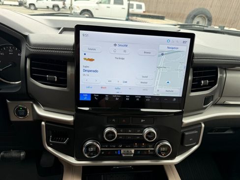 Used 2024 Ford Expedition XLT RWD image 40