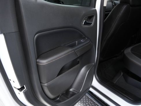 Used 2022 GMC Canyon AT4 AWD/4WD image 25