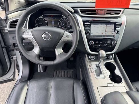 Used 2017 Nissan Murano Platinum w/ Platinum Technology Package image 2