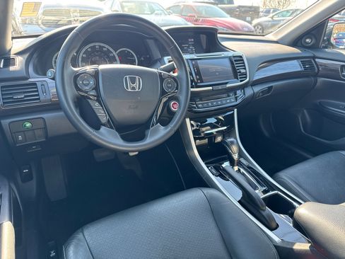 Used 2017 Honda Accord EX-L image 22