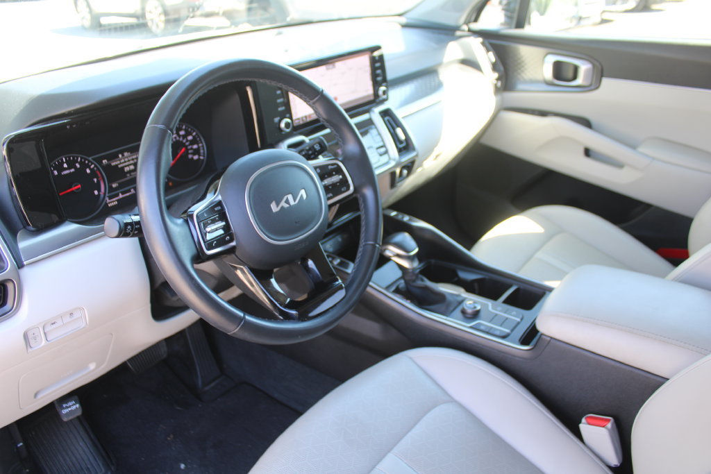 Certified 2023 Kia Sorento S w/ Panoramic Sunroof Package FWD image 21