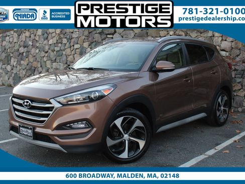 Used 2017 Hyundai Tucson Sport image 1