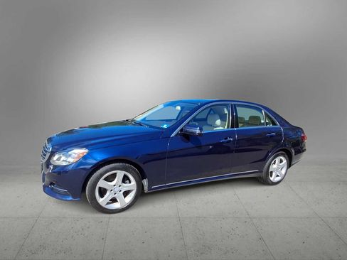 Used 2015 Mercedes-Benz E 350 4MATIC Sedan image 4