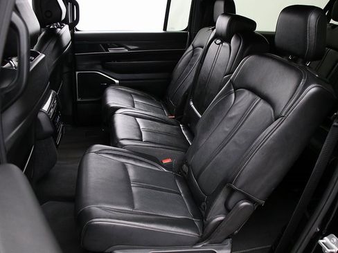 Used 2023 Jeep Wagoneer L Series III w/ Preferred Equipment Group image 11