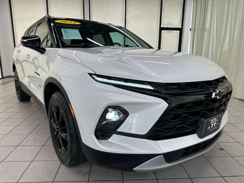 Used 2023 Chevrolet Blazer LT w/ Midnight/Sport Edition AWD/4WD image 2