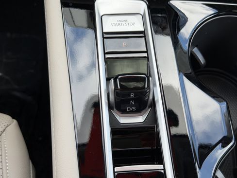 New 2026 Volkswagen Atlas SE image 25