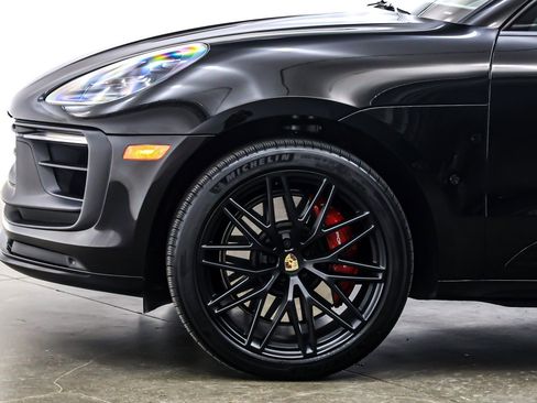 Used 2024 Porsche Macan GTS image 11