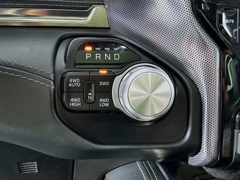 Used 2019 RAM 1500 Limited AWD/4WD image 19