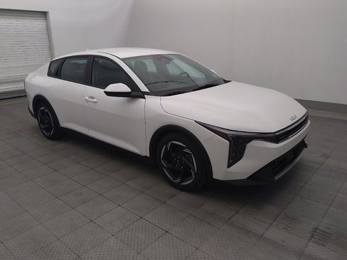 Used 2025 Kia K4 EX FWD image 11
