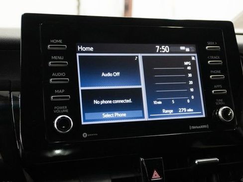 Used 2024 Toyota Camry LE image 4