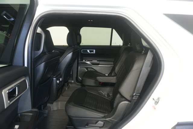 Used 2020 Ford Explorer XLT w/ Comfort Package AWD/4WD image 24