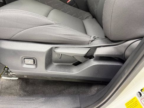 Used 2025 Toyota Tacoma SR5 w/ SR5 Upgrade Package image 27