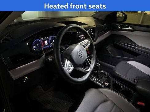 Used 2022 Volkswagen Taos SEL image 6