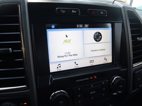 Used 2017 Ford F150 Raptor w/ Equipment Group 801A Mid image 9