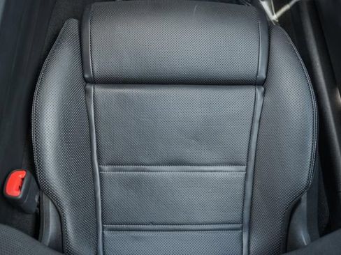 Used 2022 Mercedes-Benz SL 55 AMG 4MATIC w/ Driver Assistance Package image 36