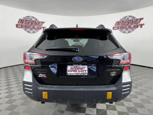 Used 2025 Subaru Outback Wilderness AWD/4WD image 6