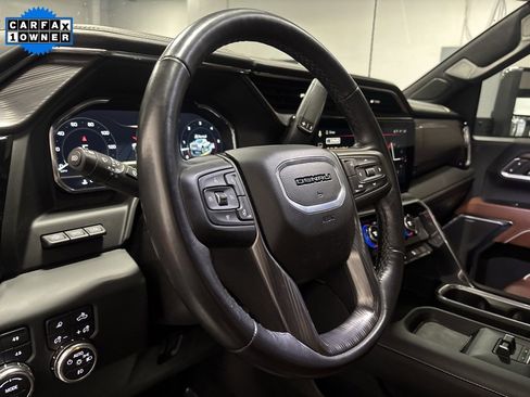 Used 2024 GMC Sierra 2500 Denali Ultimate image 16