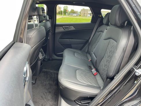 Used 2025 Kia Sportage X-Line AWD/4WD image 11