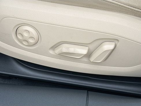 Used 2018 Audi A4 2.0T Premium Plus image 24