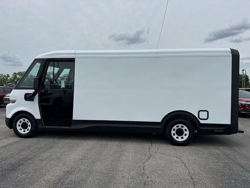 Used 2024 Chevrolet Brightdrop 600 w/ Battery Pack, Max Range AWD/4WD image 2