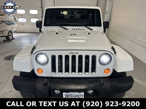 Used 2017 Jeep Wrangler Sahara w/ Dual Top Group AWD/4WD image 2