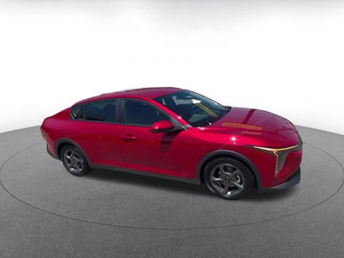 Used 2025 Kia K4 FWD image 2