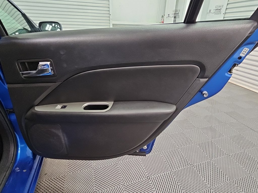 Used 2012 Ford Fusion SEL FWD image 29