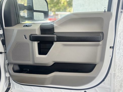 Used 2019 Ford F250 XL w/ Power Equipment Group image 23