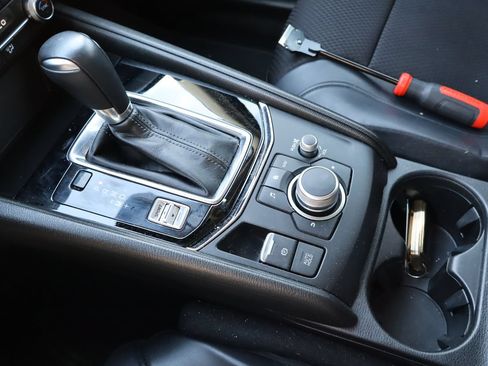 Used 2020 MAZDA CX-5 Touring FWD image 25