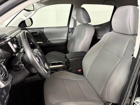 Used 2023 Toyota Tacoma SR5 image 18