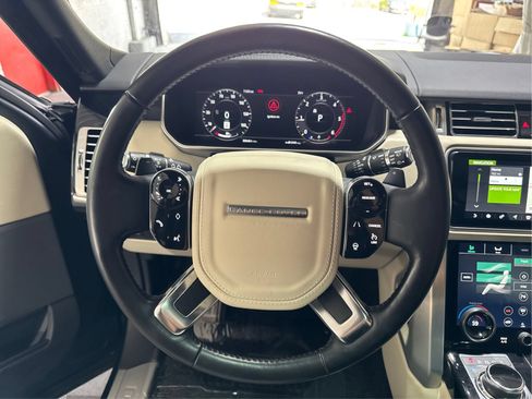 Used 2018 Land Rover Range Rover HSE AWD/4WD image 17