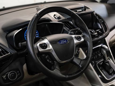 Used 2015 Ford C-MAX Energi SEL w/ Equipment Group 302A FWD image 16