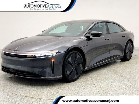 Used 2024 Lucid Air Touring image 1