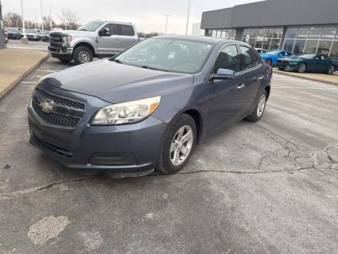 Used 2013 Chevrolet Malibu LT image 2