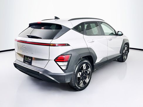 Used 2024 Hyundai Kona SEL FWD image 9