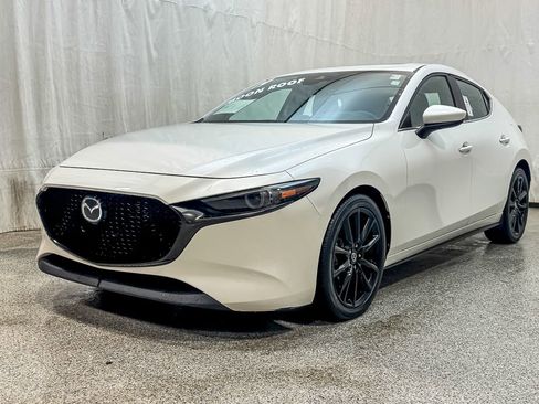 Used 2019 MAZDA MAZDA3 Hatchback w/ Premium Package image 1