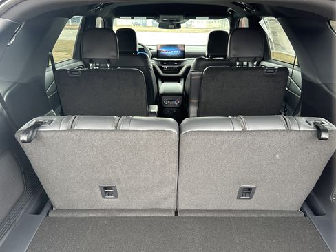 New 2026 Ford Explorer Tremor w/ Tremor Convenience Package image 17